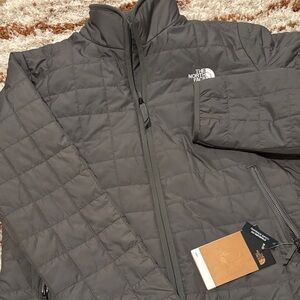 The North Face Men's Charcoal Puffer Jacket